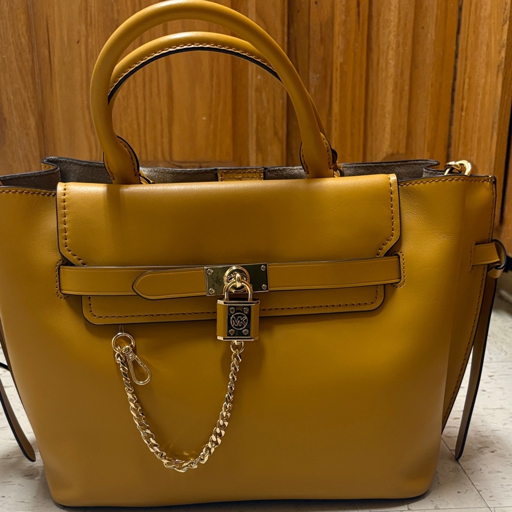 MICHAEL  KORS Elegant Mustard Handbag with Chain Detail